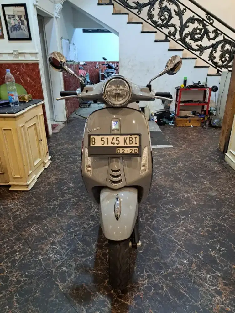 DP 2JT KREDIT PIAGIO VESPA PRIMAVERA 150 i-Get 2022 / BISA BYR COD