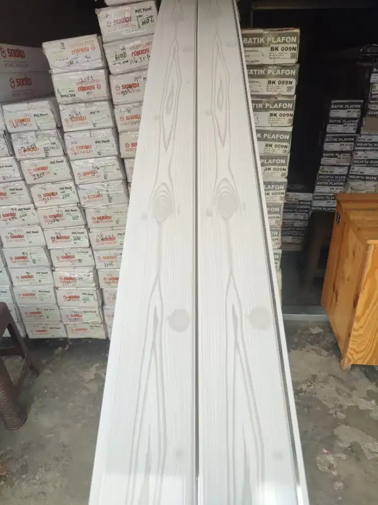 PLAVON PVC GLOSSY BERKUALITAS