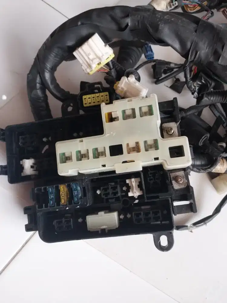 Kabel Body Mazda Cronos/Ford Birian