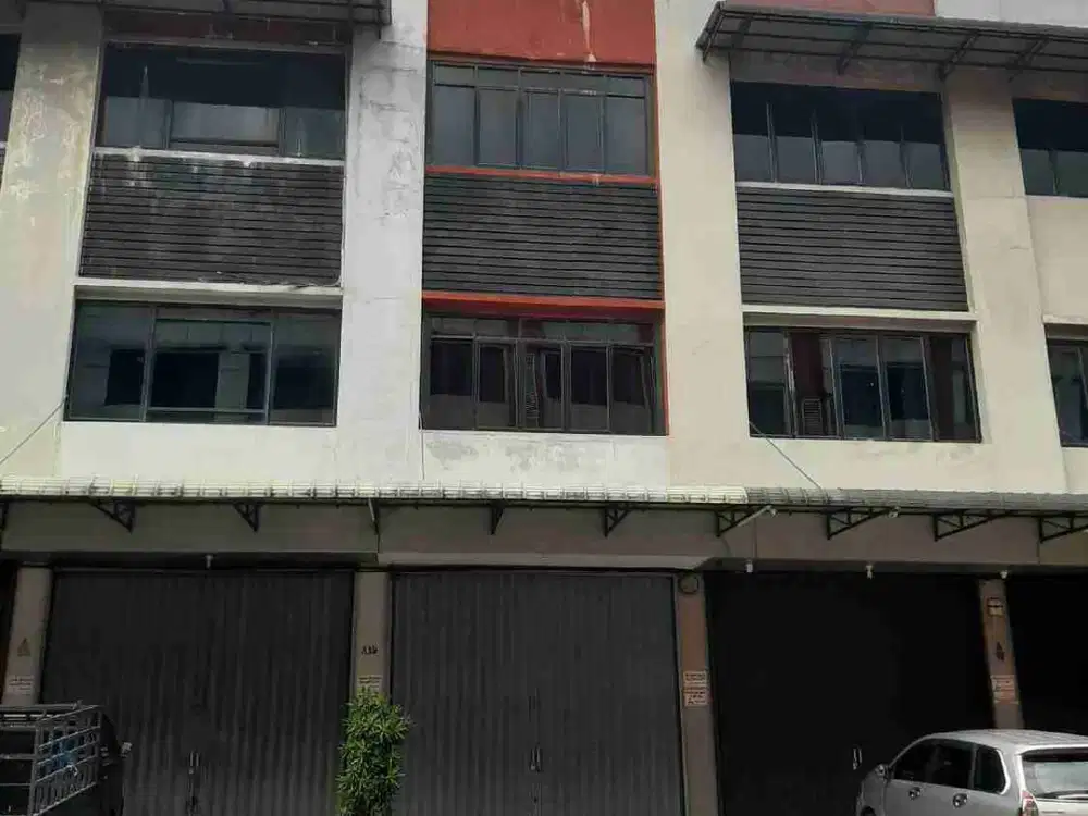dijual ruko siap pakai 3.5lt di area Budi Karya - c/ kantor, gudang dll.