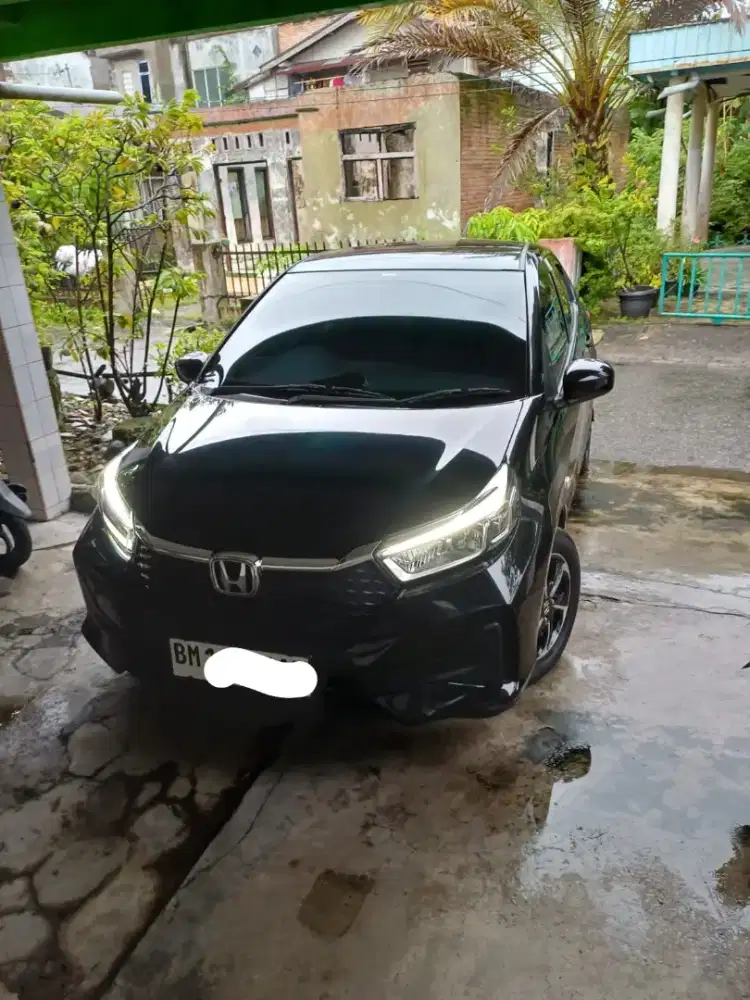 Di jual mobil BRIO