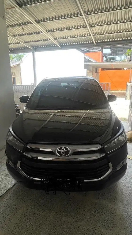 MOBIL INNOVA REBORN