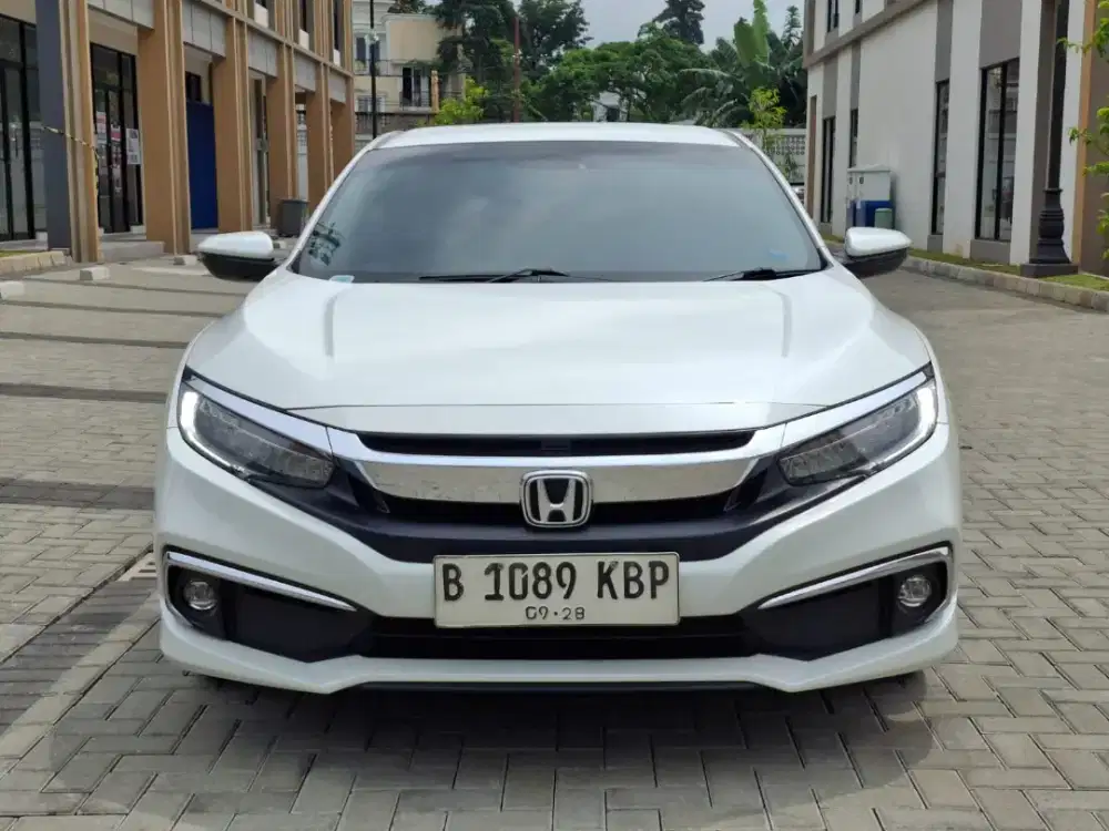 Honda Civic ES AT 2019 Putih KM 55rb