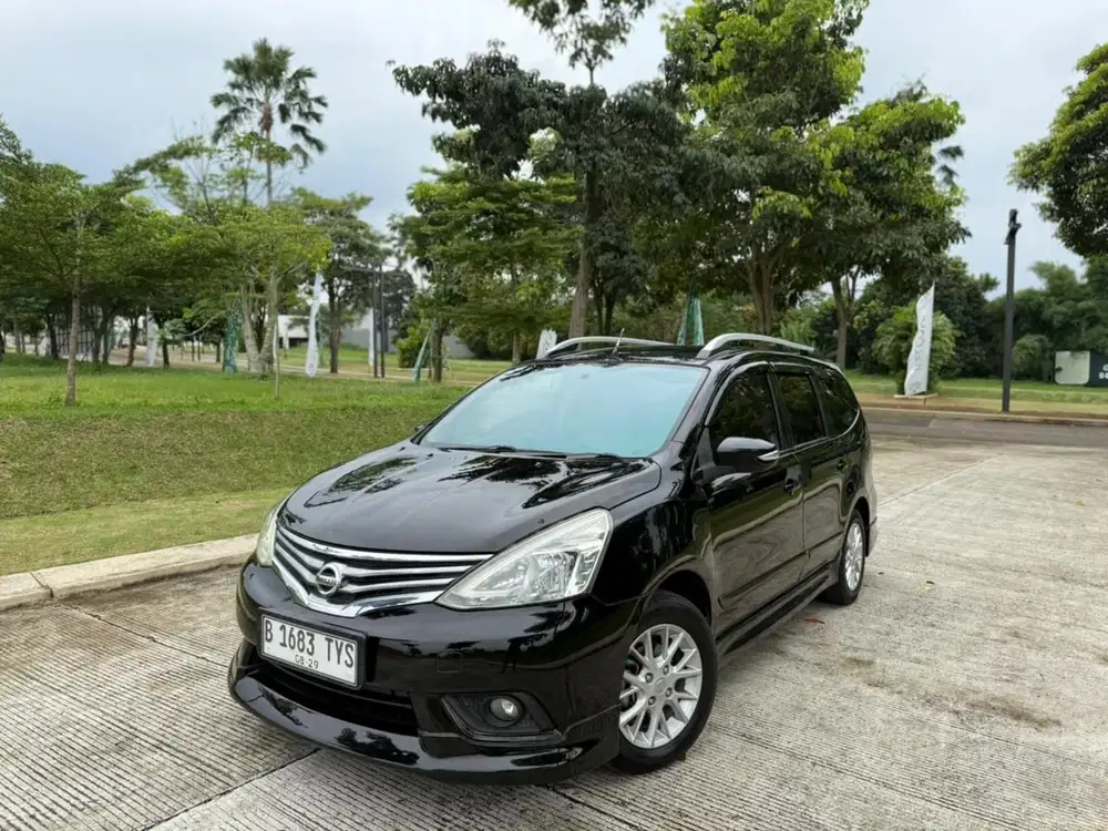 Nissan Grand livina HWS AT 2014 Bensin
