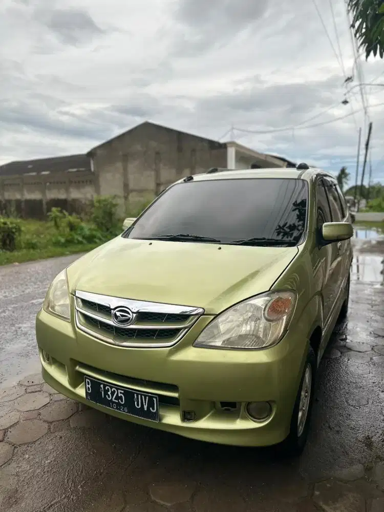 xenia li 2008 sporty