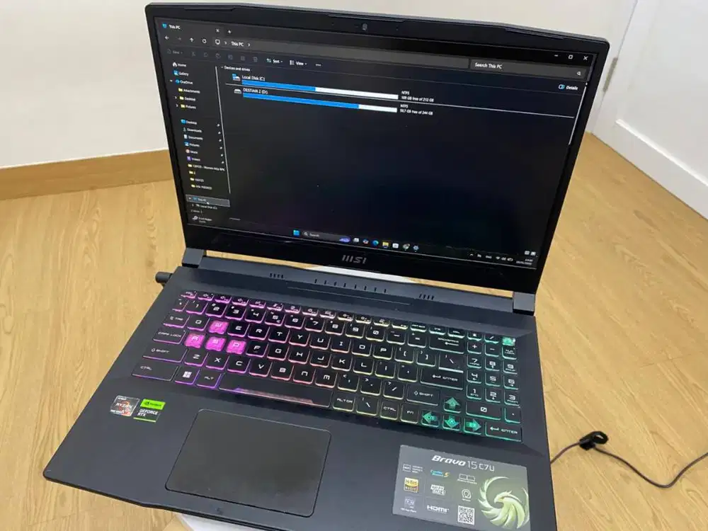 JUAL CEPAT LAPTOP GAMING MSI BRAVO 15 C7U !