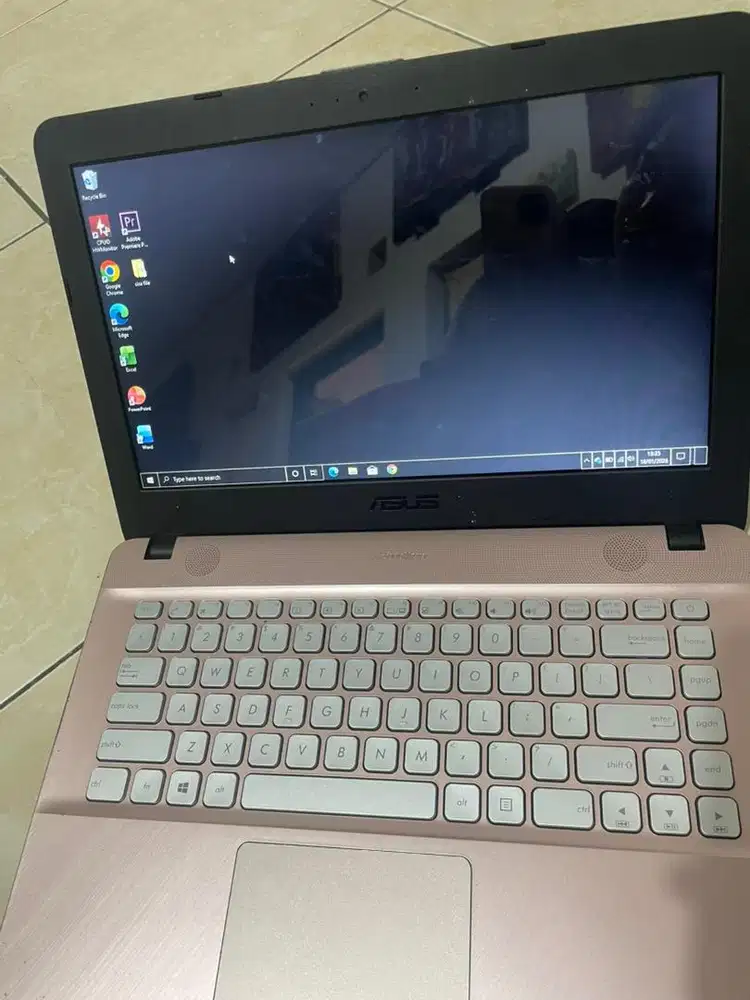 Laptop X441B Slim gen 9