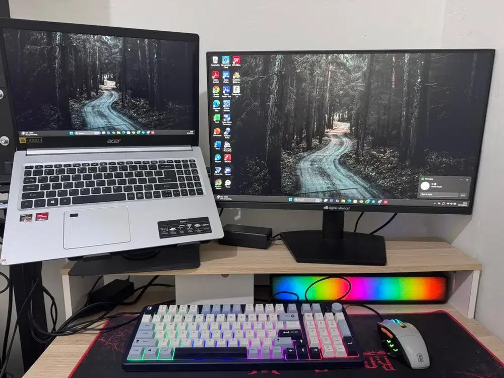 Laptop Acer Ryzen 5 5500U dan monitor 100hz  keyboard mouse speaker