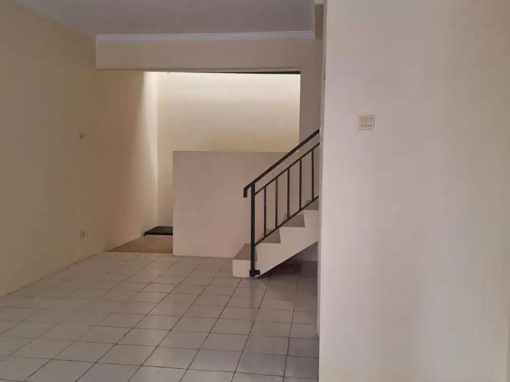 dijual rumah 2 lantai siap huni golden palm residences