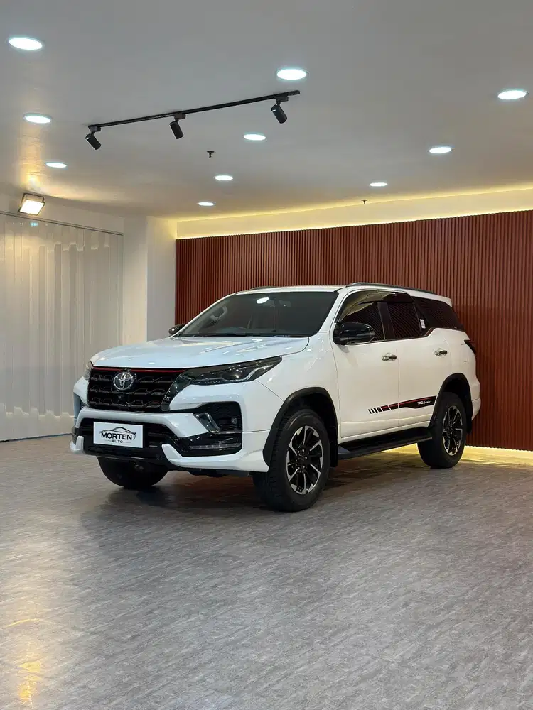Toyota Fortuner 2.4 VRZ TRD