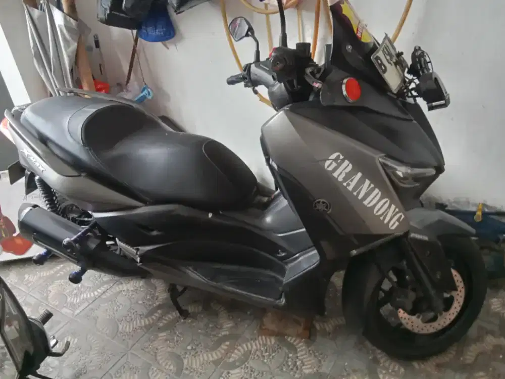 Yamaha X MAX 250cc.