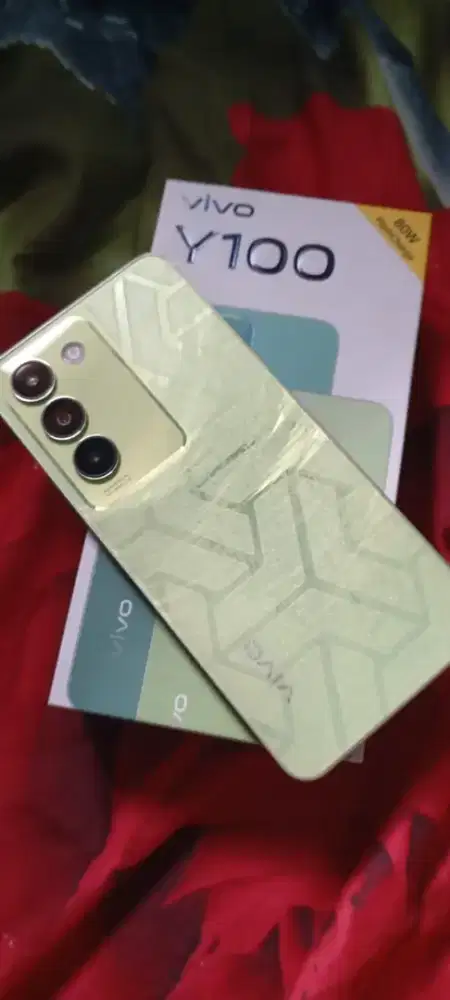 Vivo y100 8/128