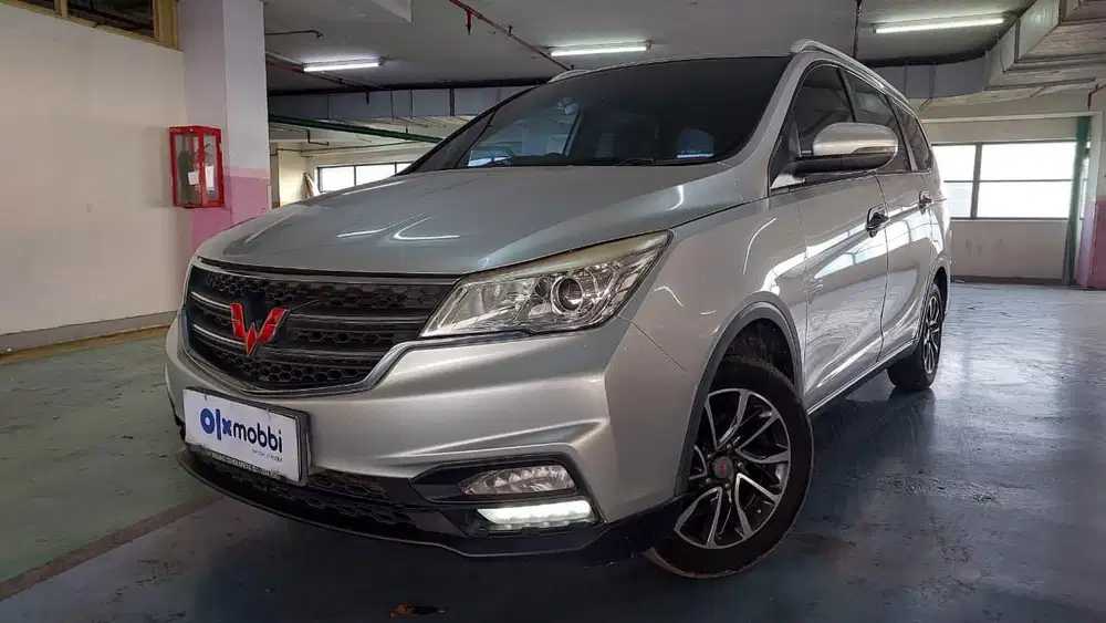 Pajak Panjang - Wuling Cortez 1.5 C Bensin-MT 2019
