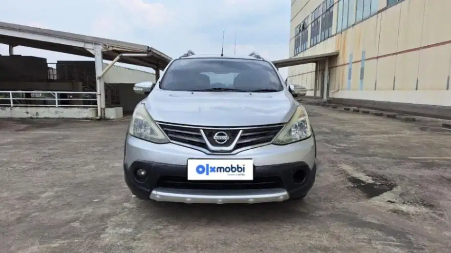 DP RENDAH Nissan Livina 1.5 X-Gear Bensin-MT 2014 1EIS