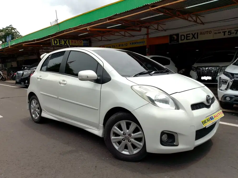 (KM60000)TOYOTA YARIS S LIMITED At 2013 NIK 2012 FACELIFT KM RENDAH
