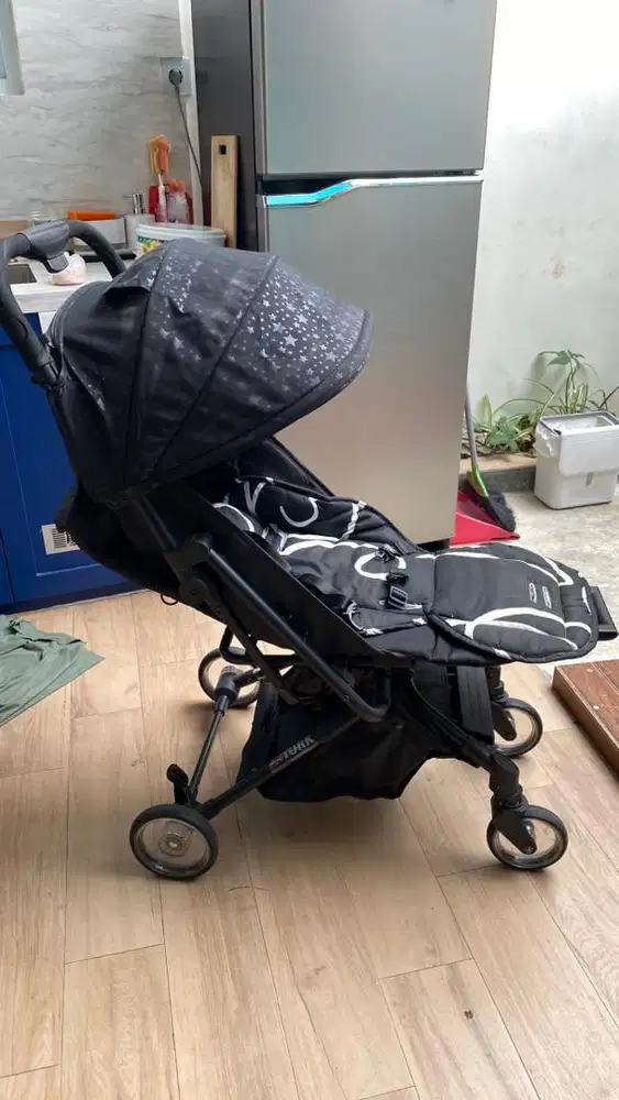 Preloved Stroller Chris Olins York Premium T500 Cabin Size