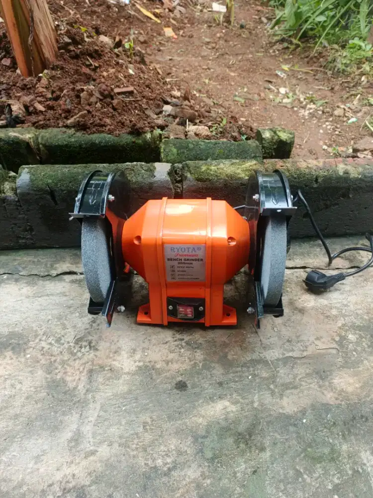 Gerinda duduk 8 inchi