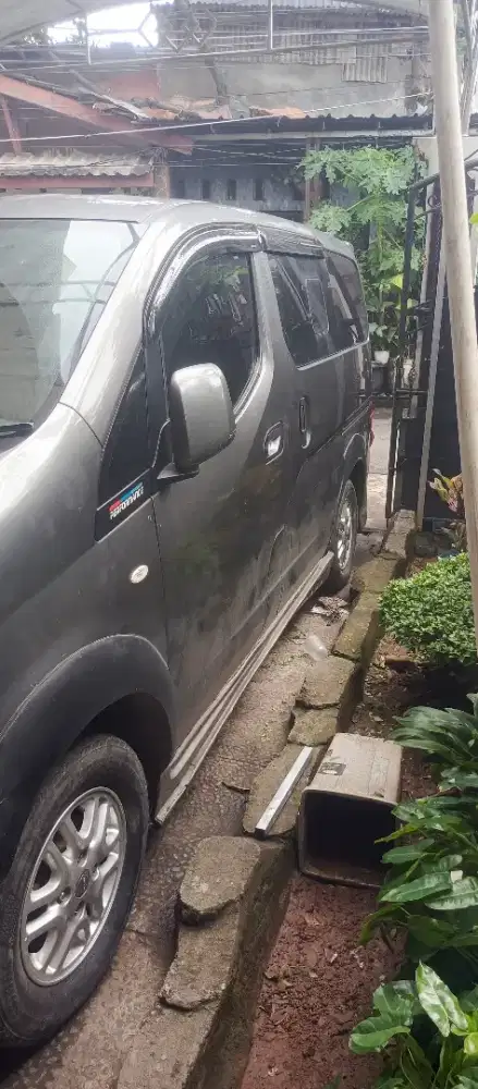 Nissan Evalia 2012 Bensin