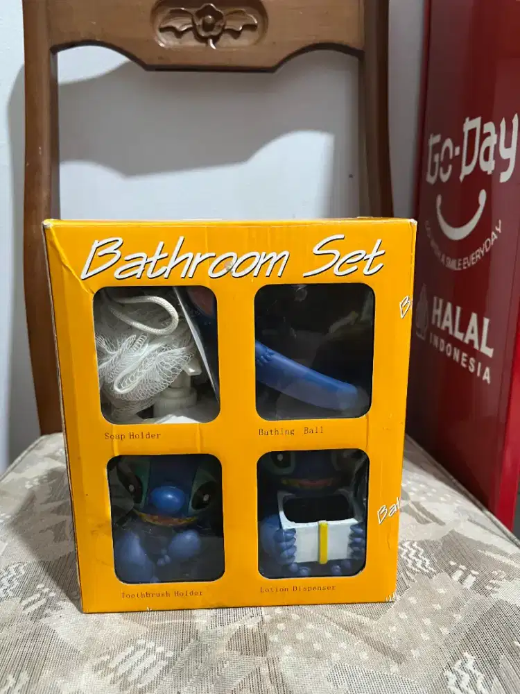 Alat mandi stitch and friends