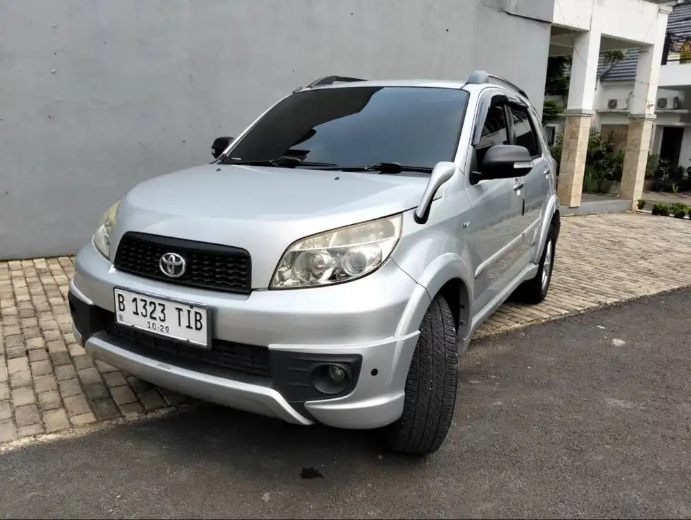 Toyota Rush TRD Sportivo Manual Transmission NIK 2014