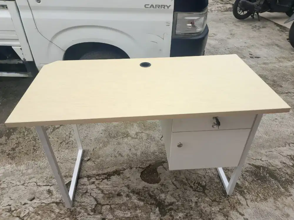 meja kantor ukuran 120x60cm