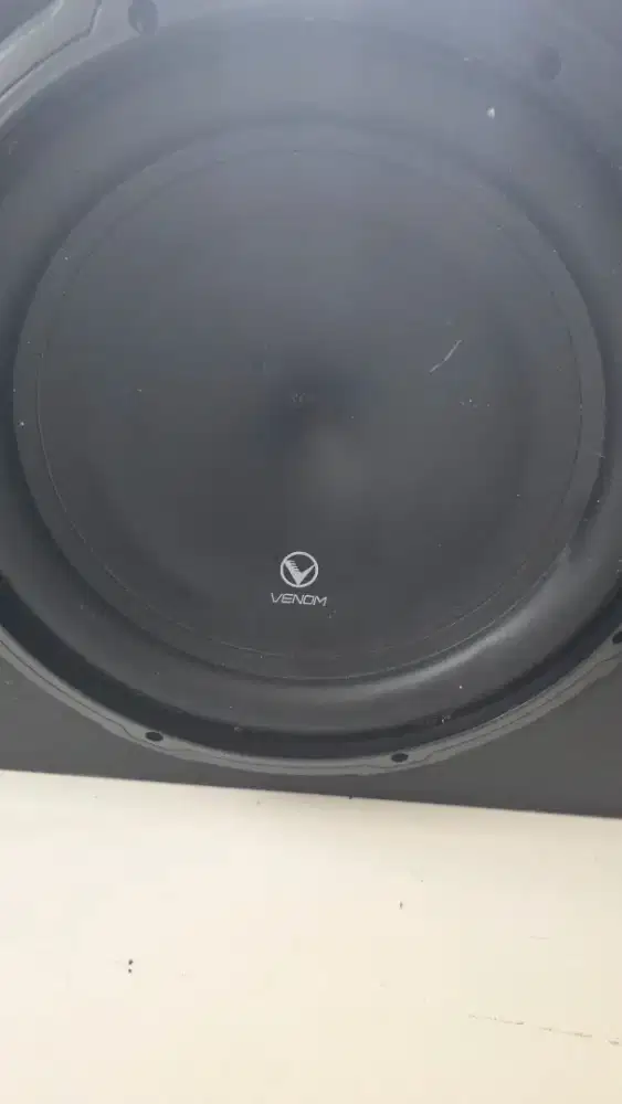 Subwoofer Venom second audio mobil