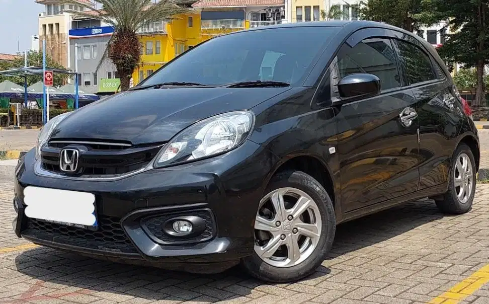 DP MURAH Honda Brio Satya 1.2 E Bensin-MT 2018 Hitam CBZUB