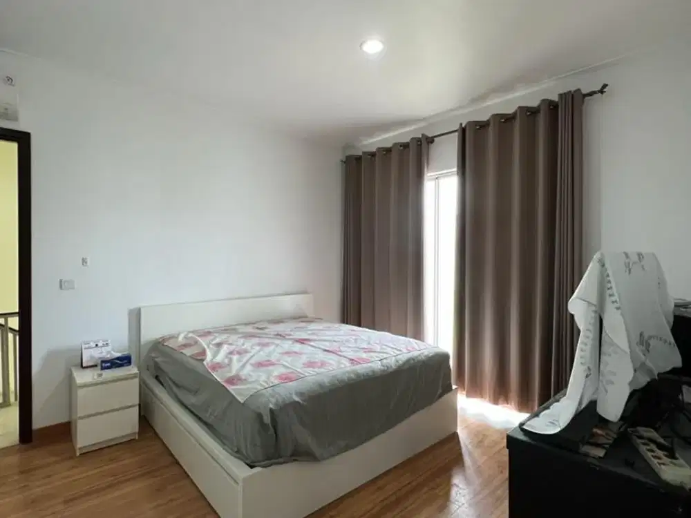 Rumah Rapi Golf Island PIK 120 m2 3+1KT PPJB Semi Furnished Siap Huni