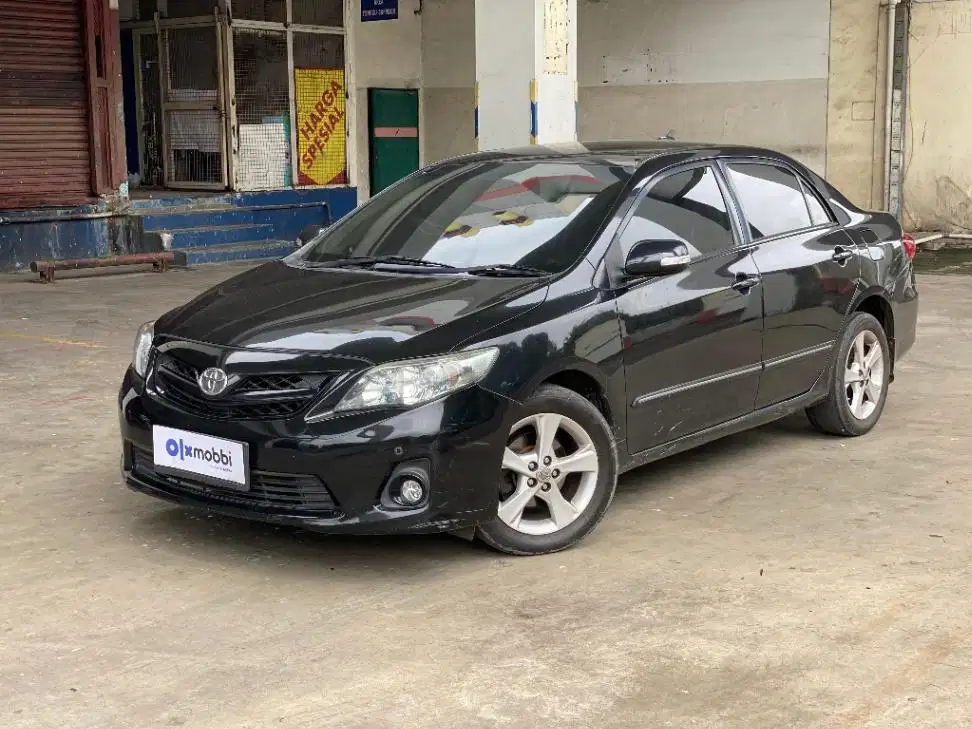 DP RENDAH Toyota Corolla Altis 1.8 G Bensin-AT 2010 SAES