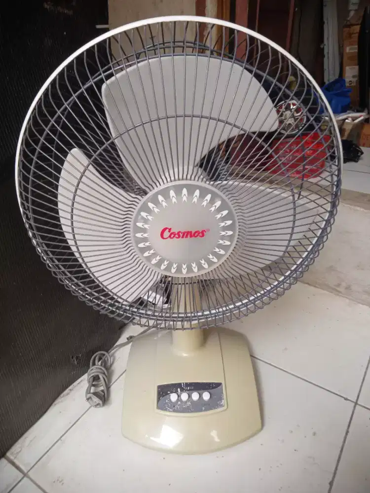 Kipas angin meja 12 inch cosmos normal nego tipis