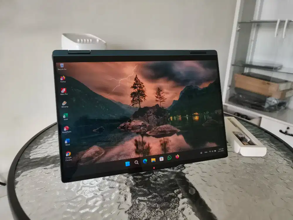 Lenovo Yoga 7 14IRL8 Intel EVO Core i5 gen 13 16/512 LIKE NEW Garansi