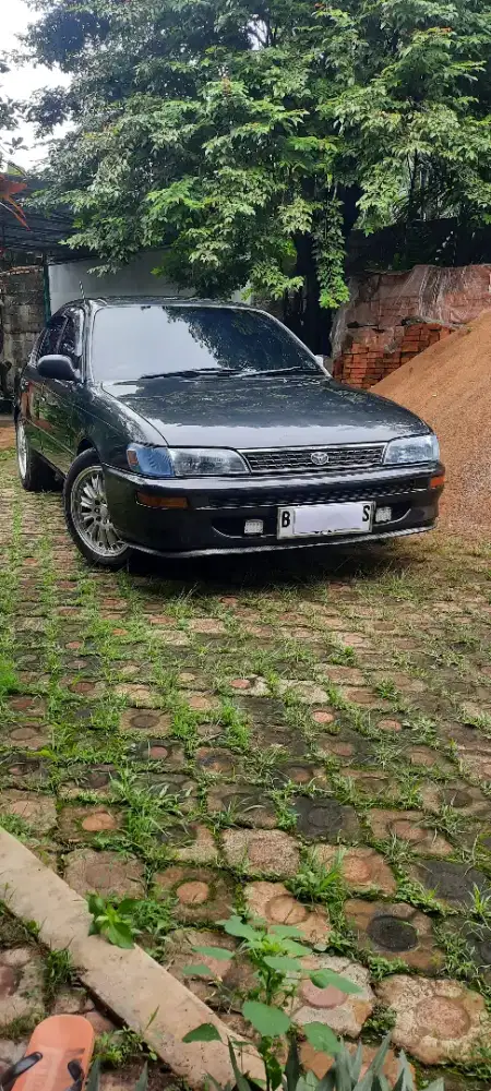 DIJUAL TOYOTA SEDAN GRECO 1994