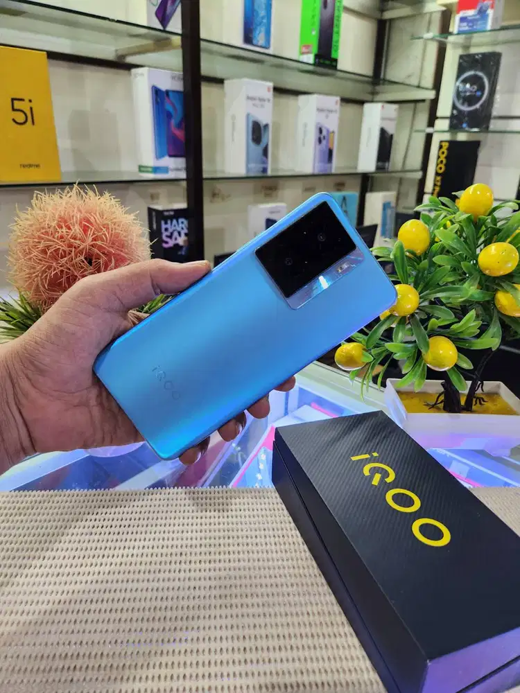 Iqoo Z7x 5G Ram 8+8Gb/ 128Gb Fullset Mulus Original Bergaransi