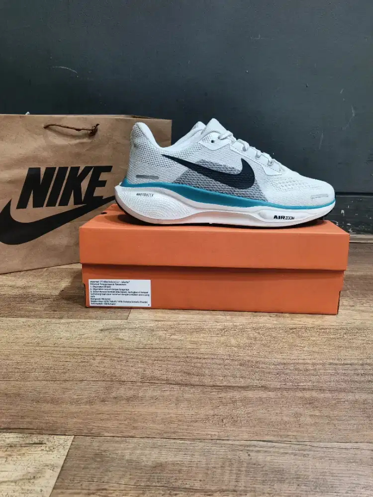 Sepatu running Air zoom pegasus