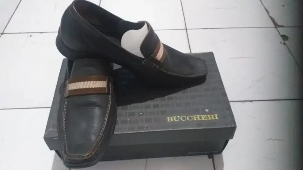 Jual sepatu buccheri
