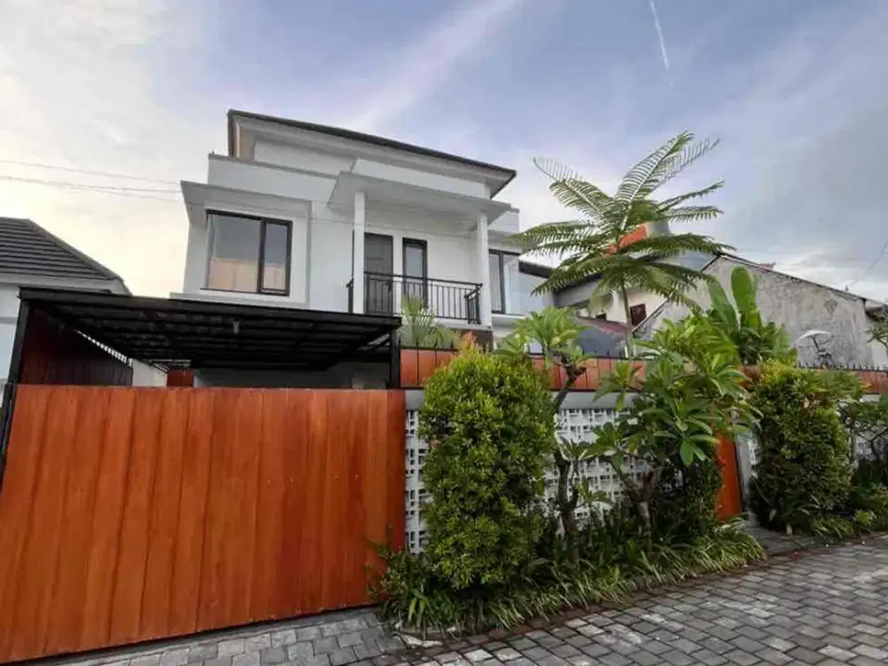 Disewakan Rumah Cantik 2 Lantai di Taman Mumbul Nusa Dua