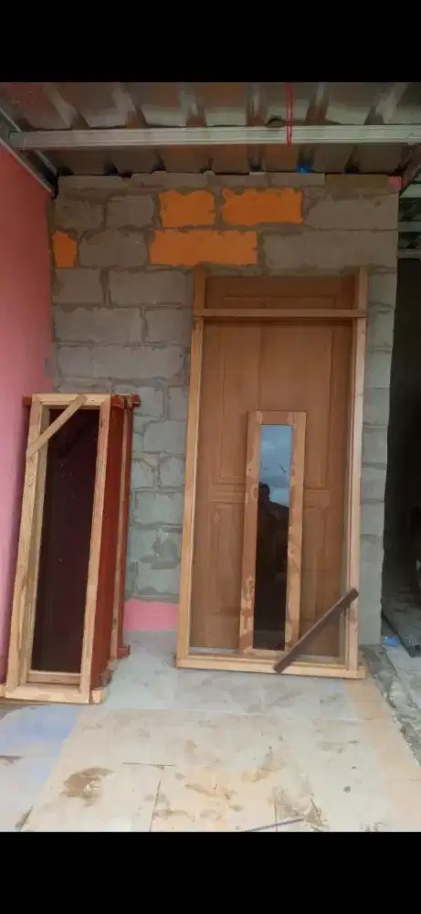 Kusen + pintu nya ready dari kayu bekas Meranti oven berkualitas