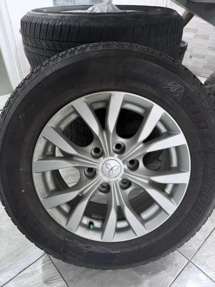 velg n ban pajero