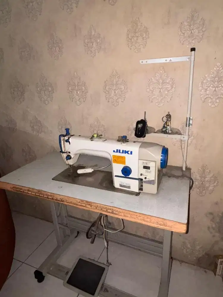 Mesin Jahit Juki