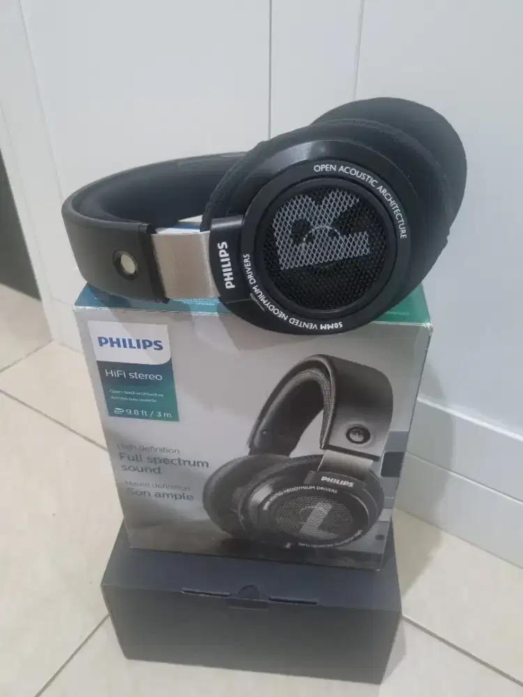 Philips Over Ear Headphone SHP 9500
