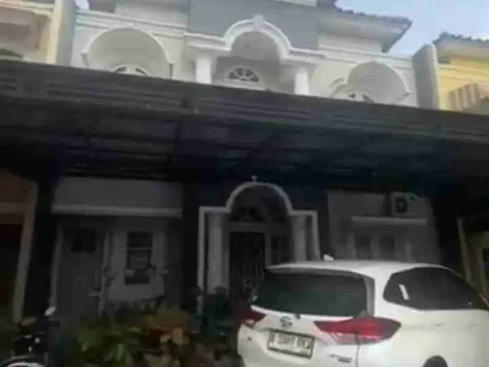 Rumah Strategis 2 Lantai di Raffles Hills Cibubur