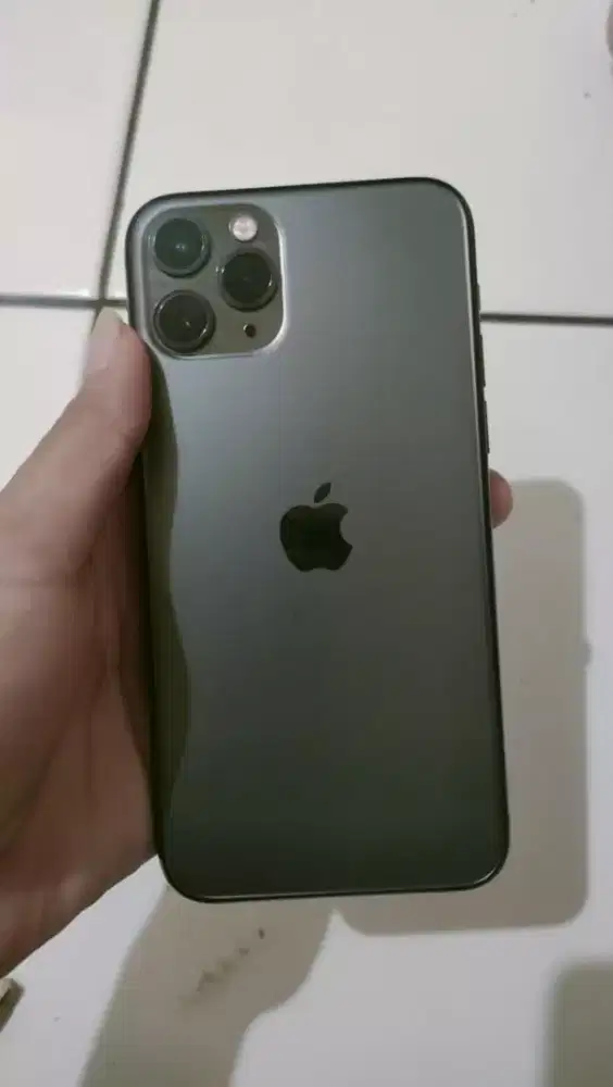 Iphone 11 pro 64gb layar 5.8 inchi fullset