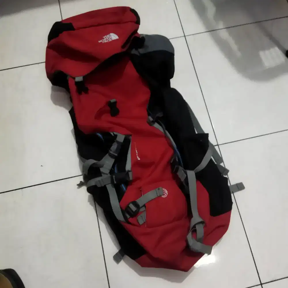 tas ransel backpack buat traveling kondisi lumayan