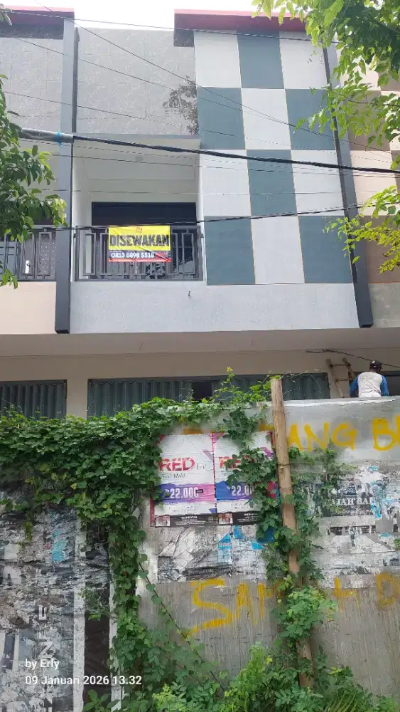 Disewakan Ruko 2 Lantai di Jl. Gatot Subroto Kota Probolinggo