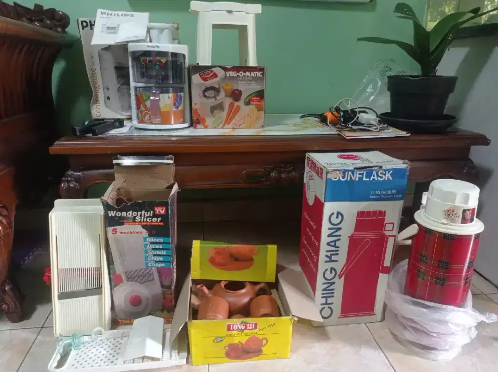 Borongan peralatan rumah tangga