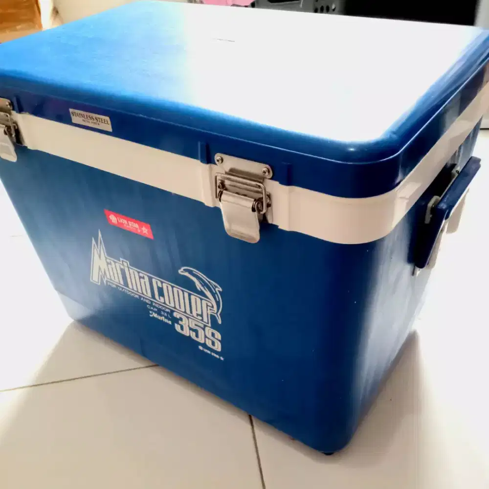 Cooler Box LION STAR 30 liter
