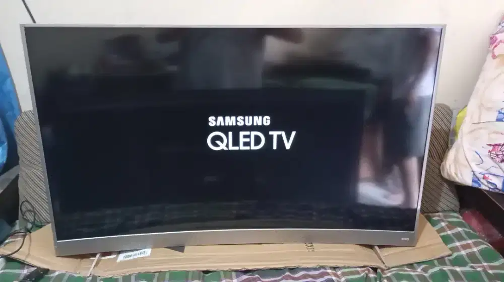 Tv Samsung qled curve 50 good