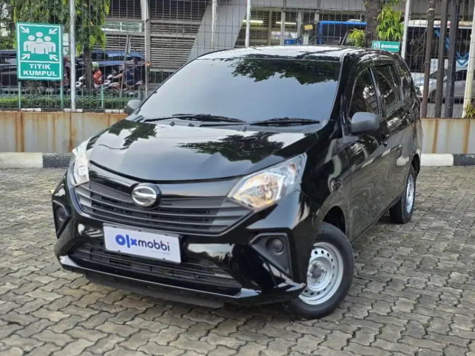 DP RENDAH Daihatsu Sigra 1.0 M Bensin-MT 2023 FYBS