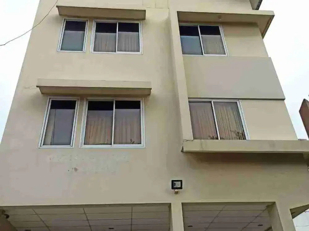 Jual Rumah dan kantor besar gang kelinci raya hoek