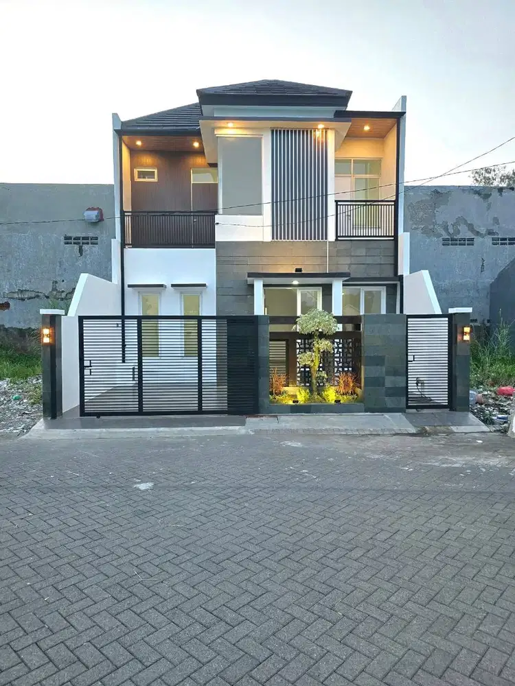 RUMAH PUSAT KOTA SIDOARJO